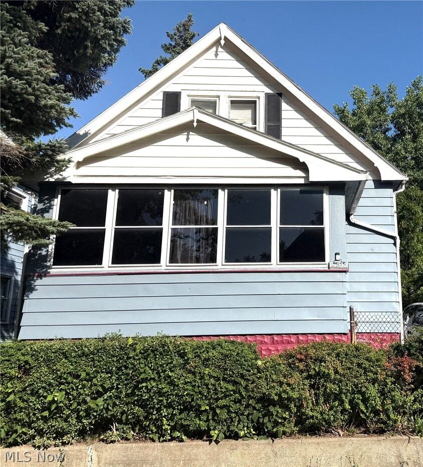 Property Photo:  2515 E 109th Street  OH 44104 
