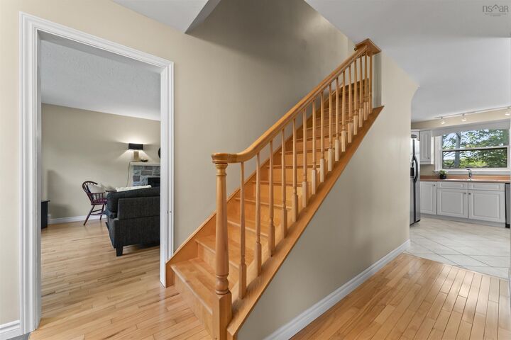 Property Photo: 8 Fox Glove Lane NS B3M 2R8