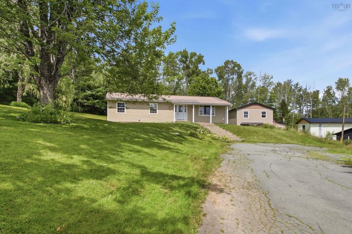 Property Photo:  430 Beaver Bank Road  NS B4E 1K4 