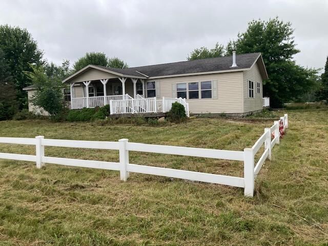 Property Photo: 16660 80th Street MN 56357