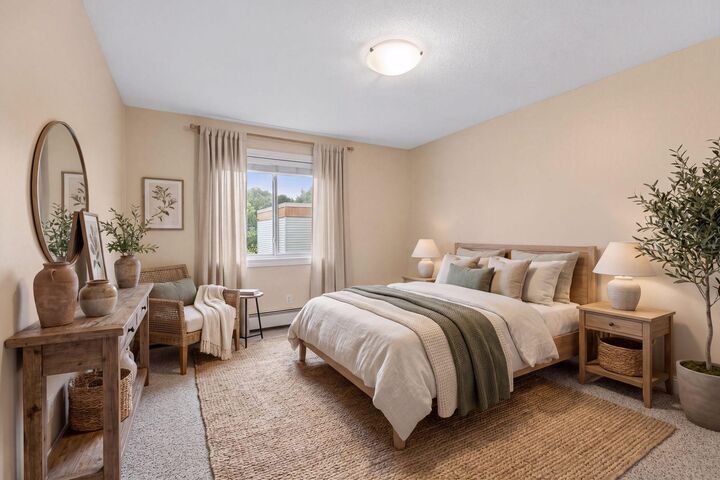Property Photo:  3540 Hennepin Avenue 316  MN 55408 