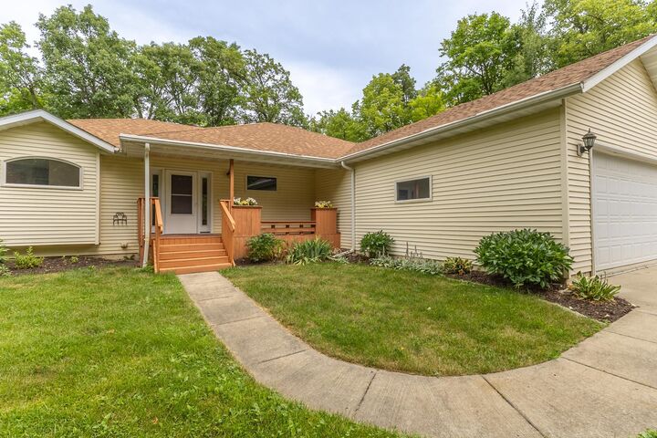 Property Photo:  18400 Shorewood Court NW  MN 56601 