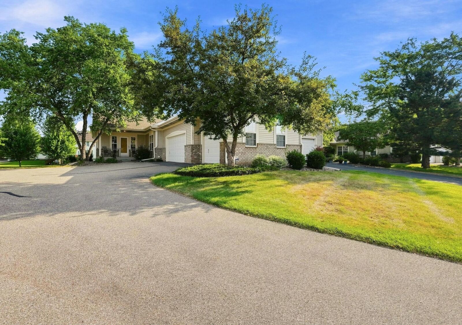 Property Photo:  14433 Freesia Way  MN 55124 