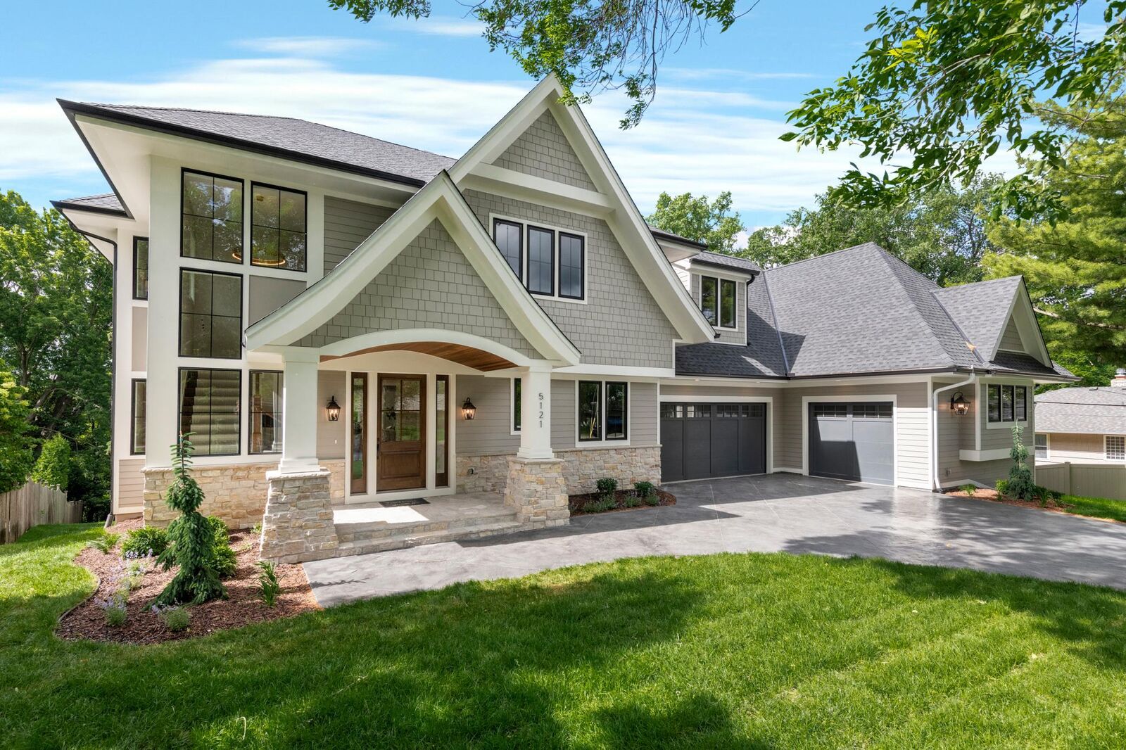 Property Photo:  2148 Delaware Avenue  MN 55118 