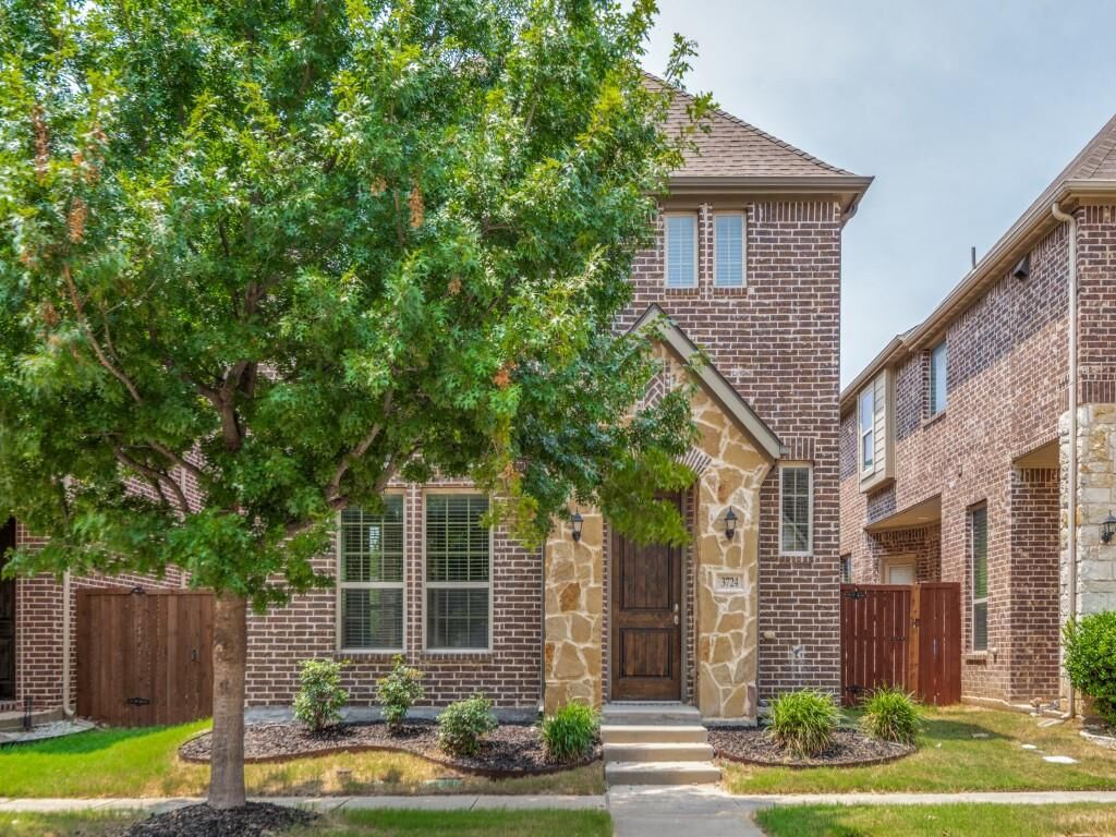 Property Photo:  3724 Cobblecreek Drive  TX 75070 