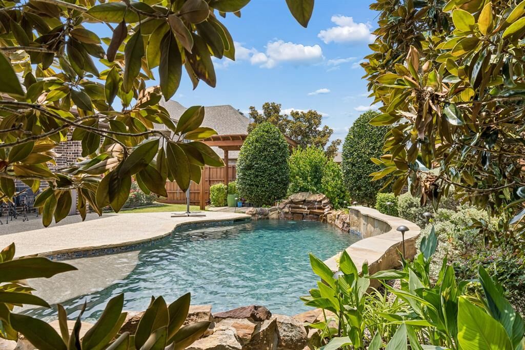Property Photo: 5600 Ridgepass Lane TX 75071