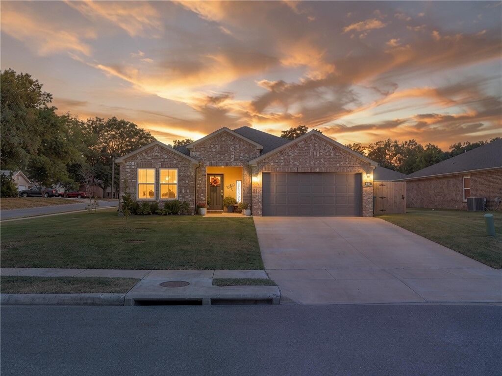 Property Photo: 801 Buffalo Avenue AR 72734