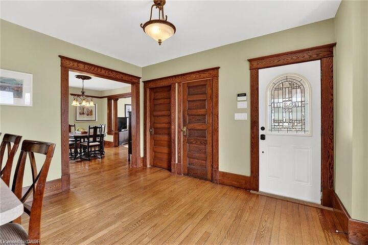 Property Photo: 3952 Victoria Avenue ON L0R 2C0