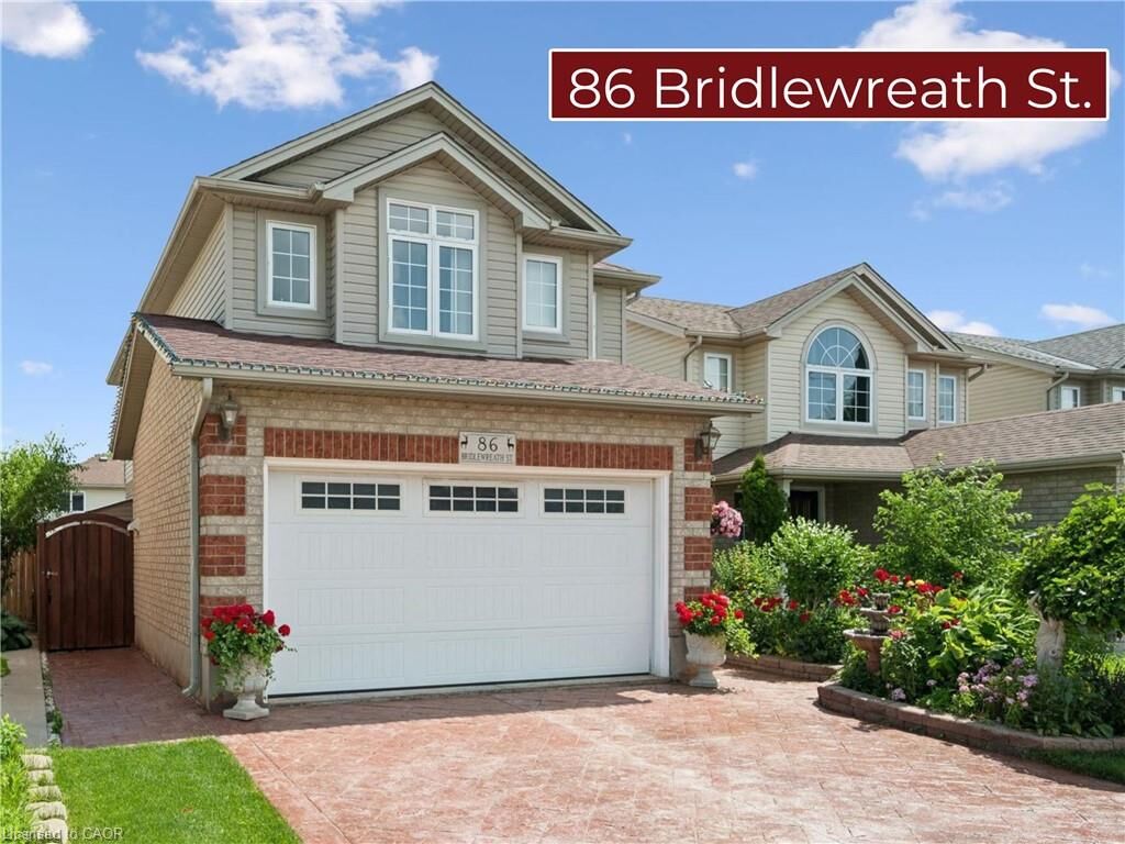 Property Photo:  86 Bridlewreath Street  ON N2E 3V6 
