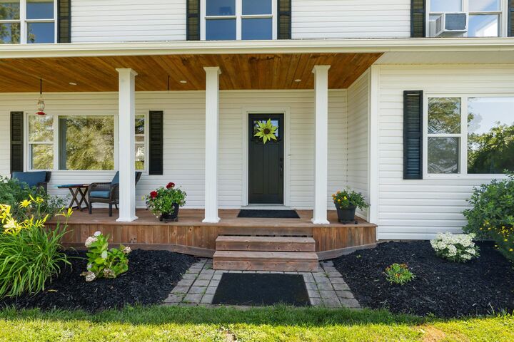 Property Photo:  386 Broadway Street N  PE C0B 1M0 