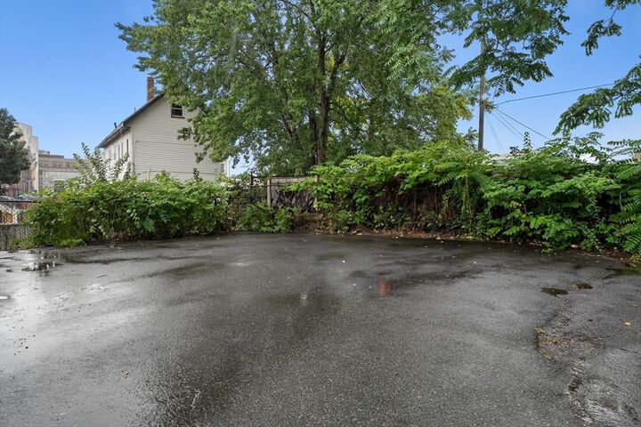 Property Photo:  13 Oxford St  MA 01902 