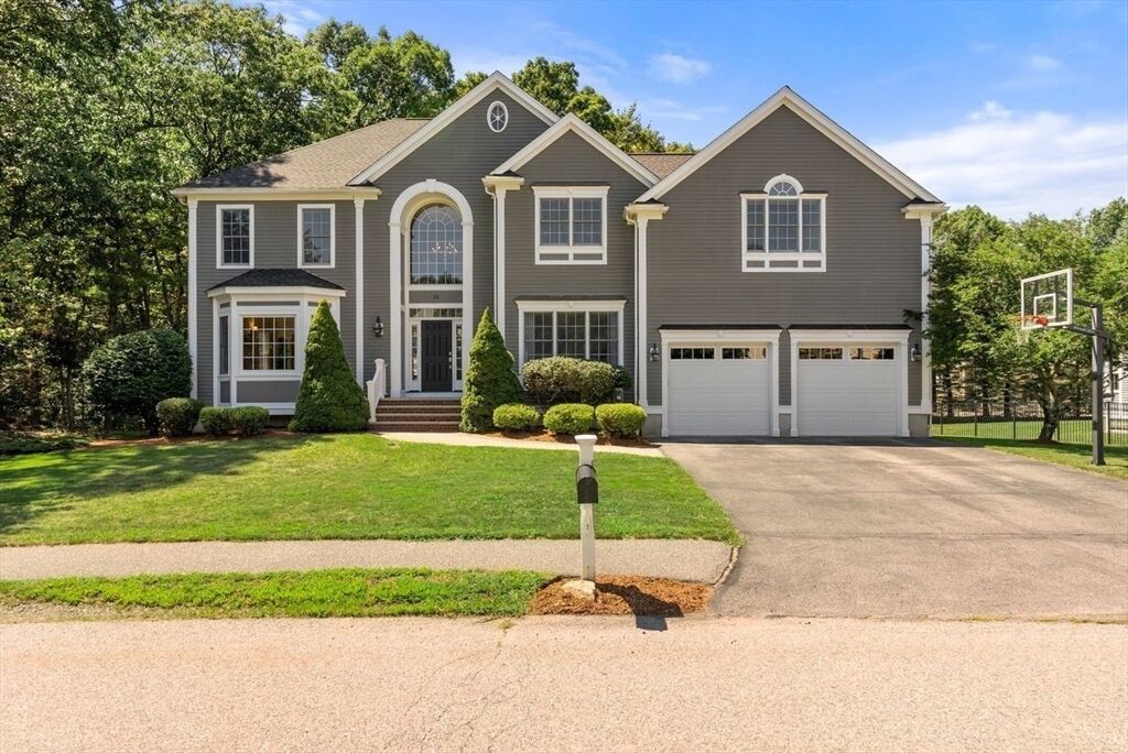 Property Photo:  22 Thistle Road  MA 01845 