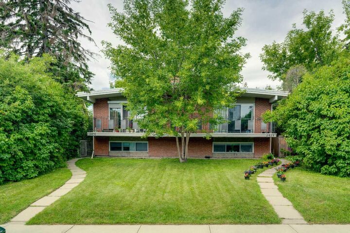 2431 &Amp 2429 26 Street SW — photo 1