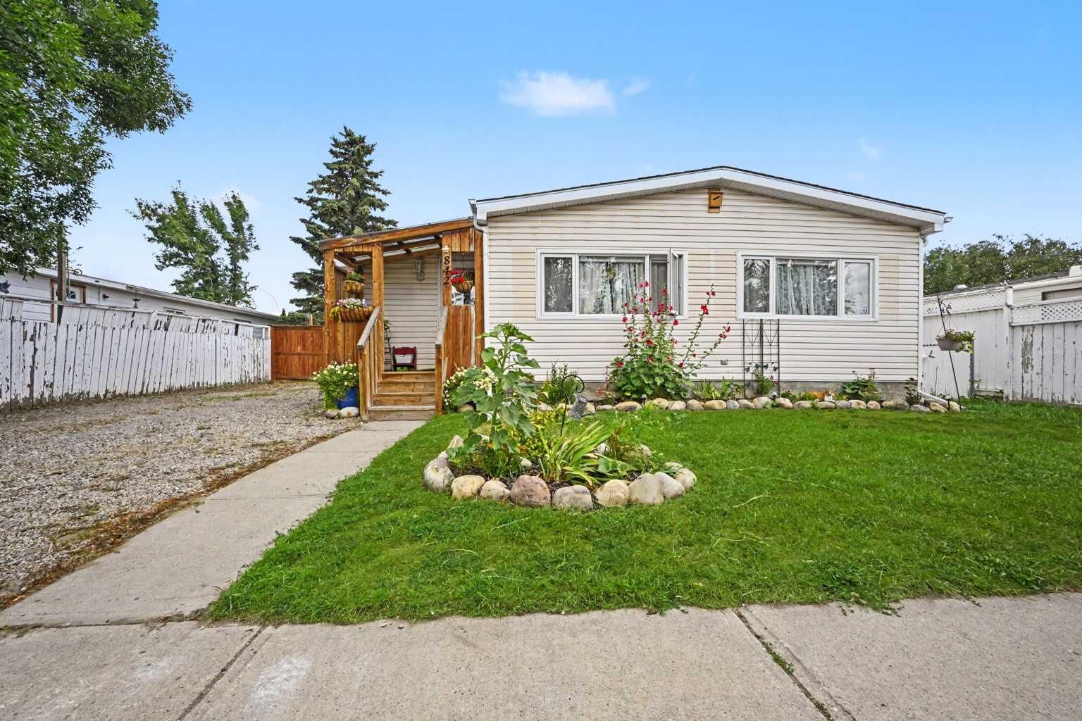 Property Photo: 842 Briarwood Road AB T1P 1E8