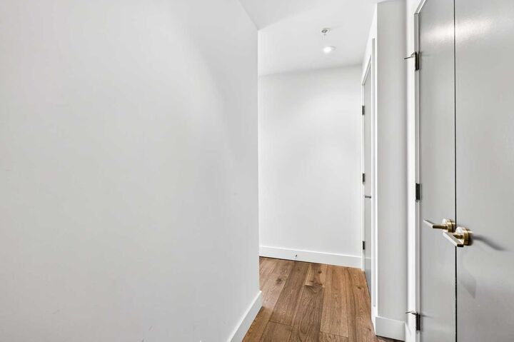 Property Photo: 10 Shawnee Hill SW 402 AB T2Y 0K5