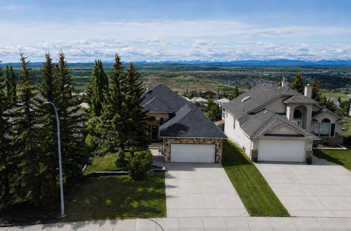 321 Gleneagles View — photo 1