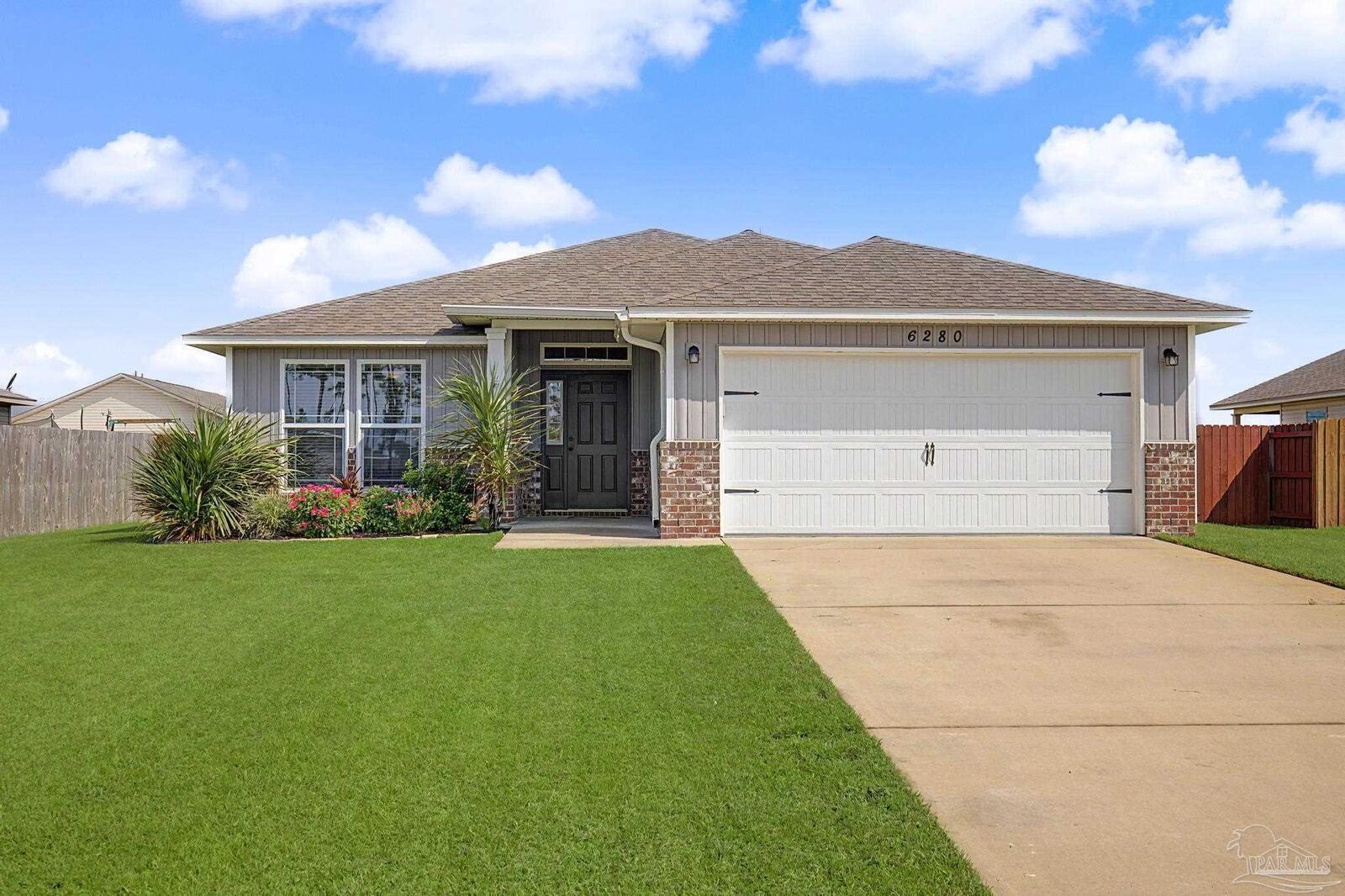 Property Photo:  6280 Redberry Dr  FL 32563 