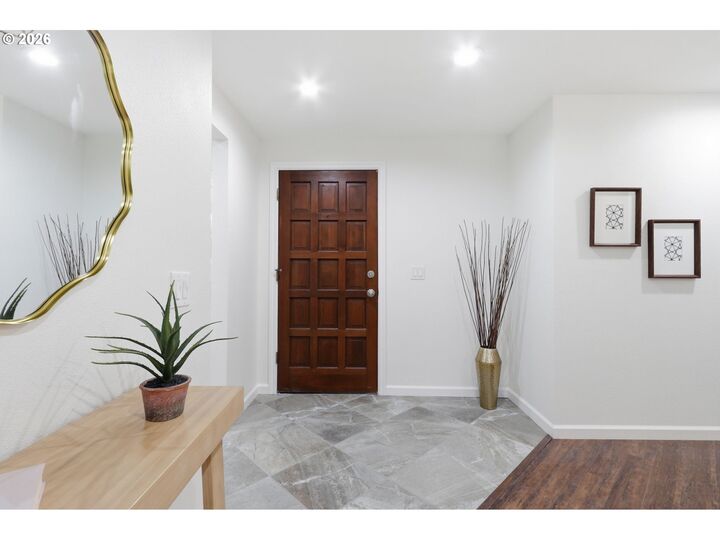 Property Photo:  18280 Indian Creek Dr  OR 97035 