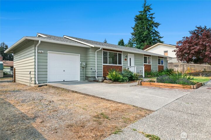 Property Photo:  131 NW Clipper Drive  WA 98277 