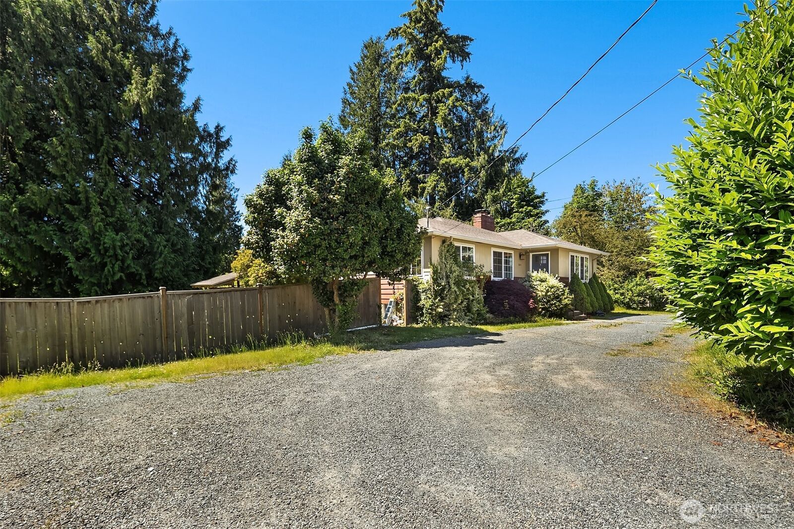 Property Photo: 16414 48th Avenue W WA 98026