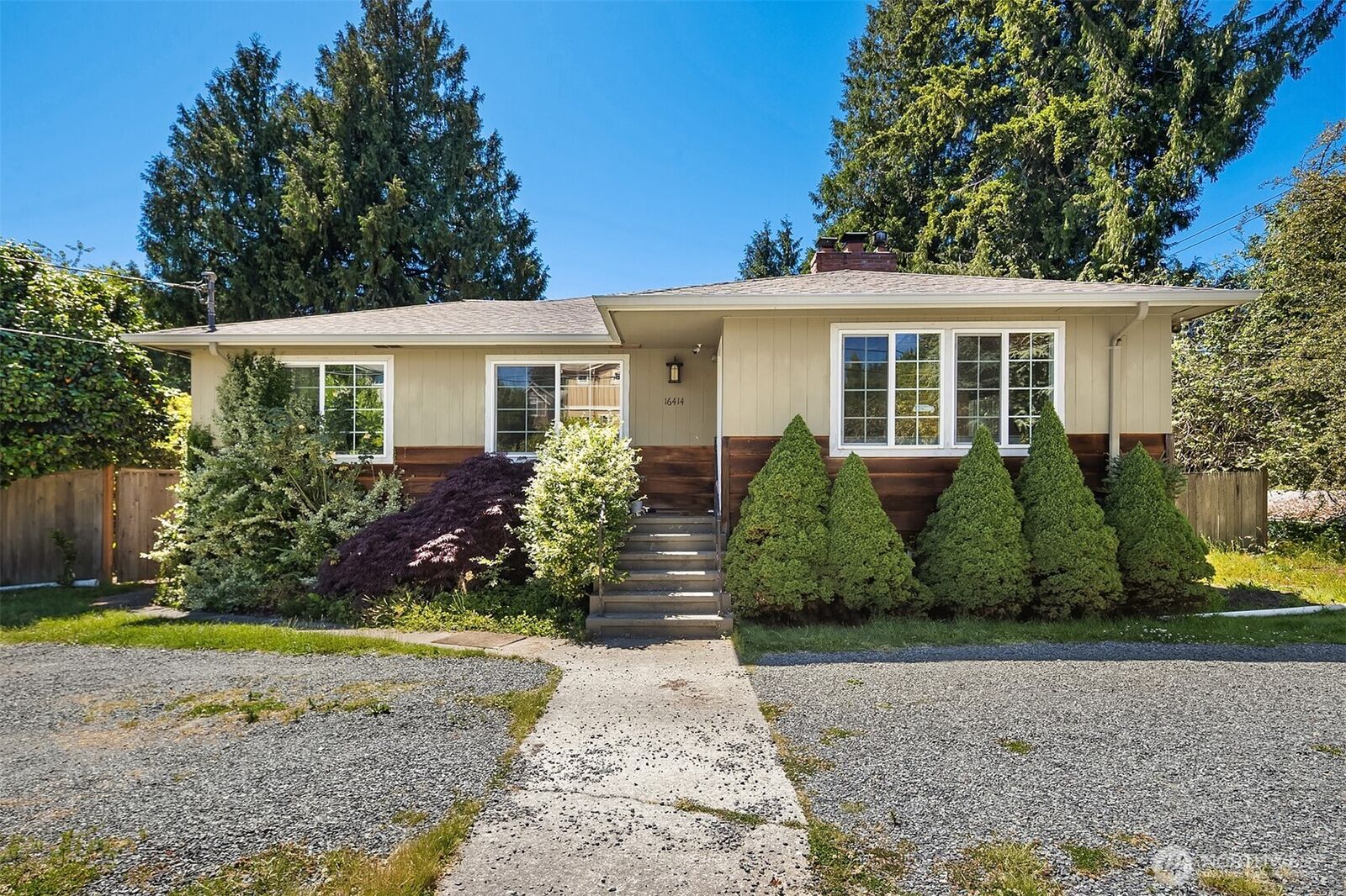 Property Photo: 16414 48th Avenue W WA 98026