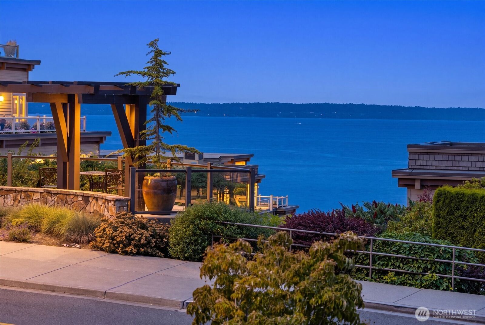 Property Photo: 50 Pine Street 310 WA 98020