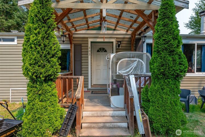 Property Photo: 803 Hazzle Court WA 98239