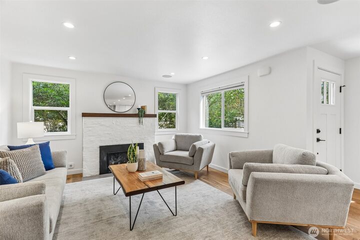 Property Photo:  1302 NW 90th Street  WA 98117 