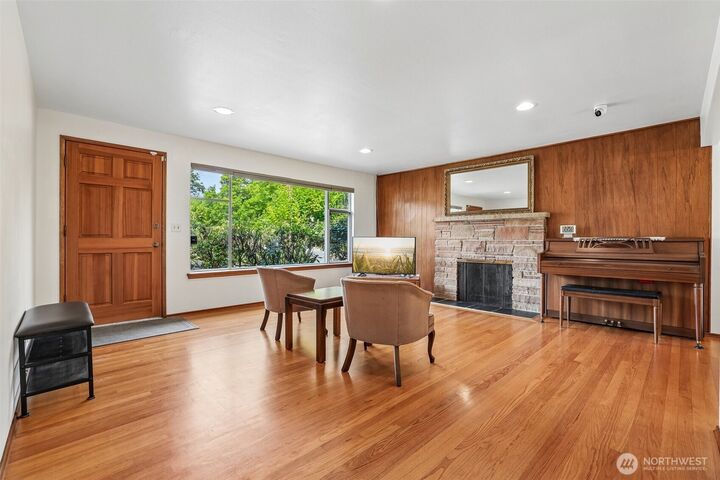 Property Photo: 3009 S Findlay Street WA 98108