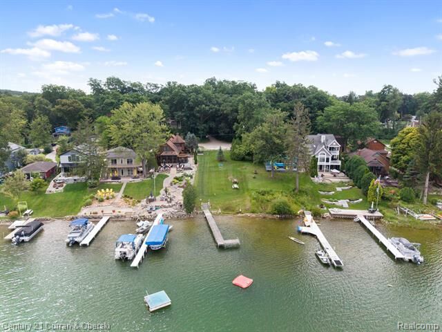 Property Photo:  10492 Lake Shore Drive  MI 48430 