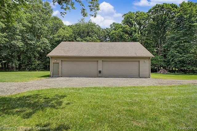 Property Photo:  11343 Philway Court  MI 48114 