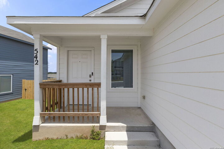 Property Photo:  542 Kathleen Pike  TX 78253 