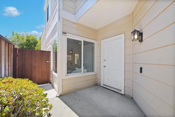 Property Photo: 1287 Thorn Valley Court CA 95131
