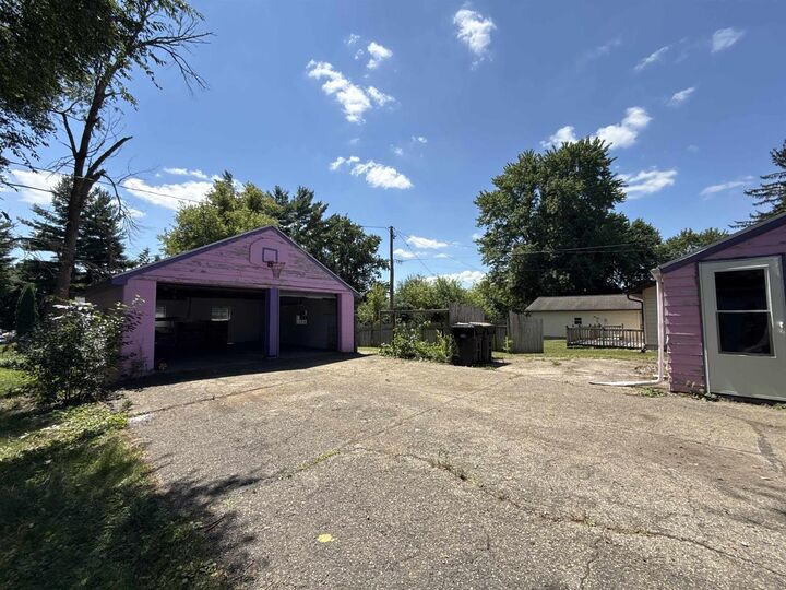 Property Photo: 113 E North Street WI 53532