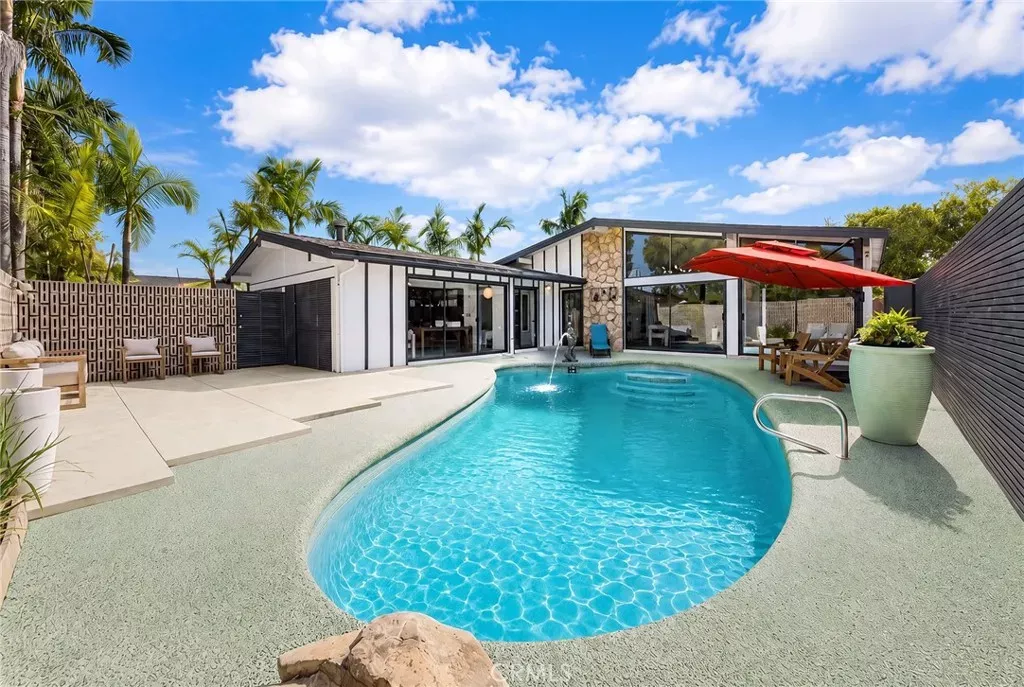 Property Photo: 3125 Kallin Avenue CA 90808