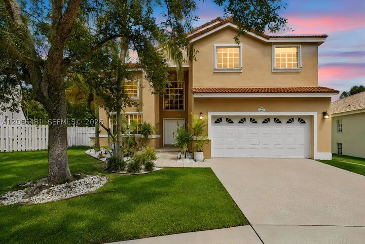 Property Photo: 480 Cambridge Dr FL 33326