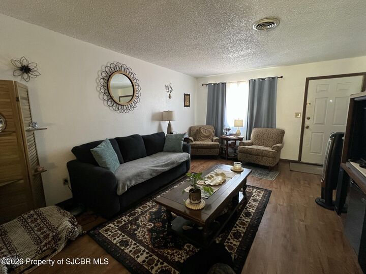 Property Photo: 5548 E Beech Street NM 87402