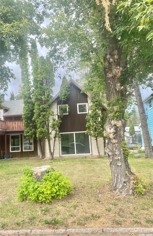 244 Hudson Avenue S — photo 1