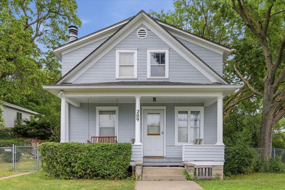 Property Photo:  209 North  Avenue  IA 51503 