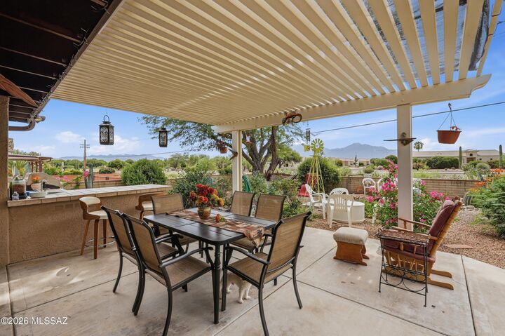 Property Photo:  132 E Santa Rebecca Drive  AZ 85614 