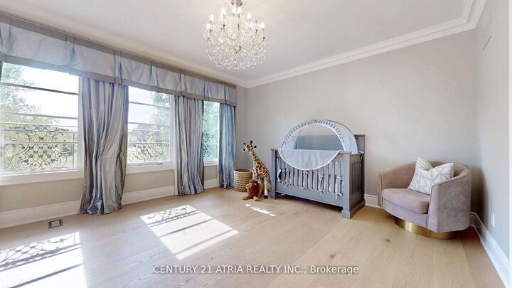 Property Photo: 111 Lake Woods Drive ON L4A 1P1