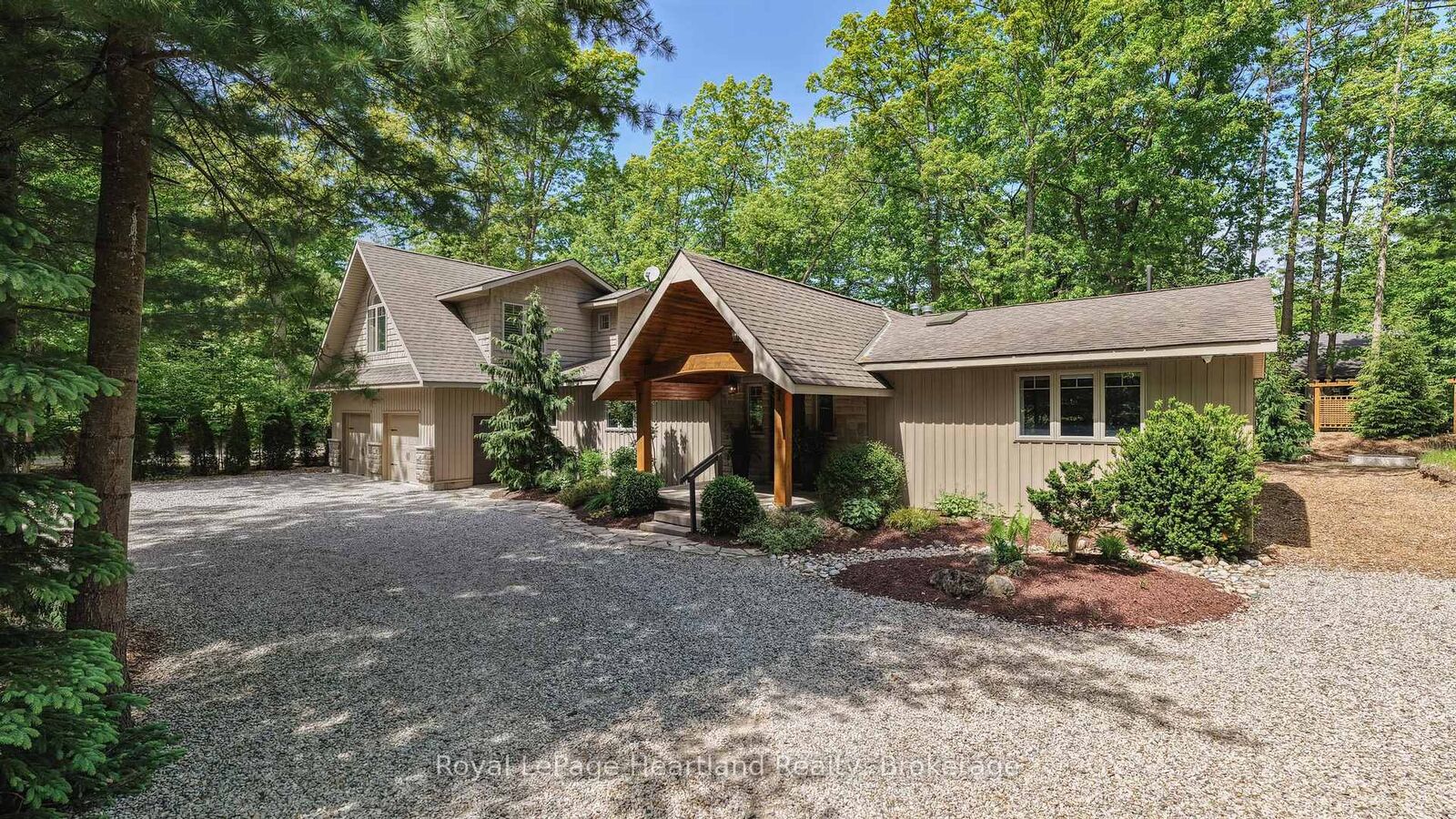 Property Photo:  10308 Beach O' Pines Road  ON N0M 1T0 