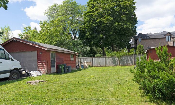 Property Photo:  153 Newton Drive  ON M2M 2N4 