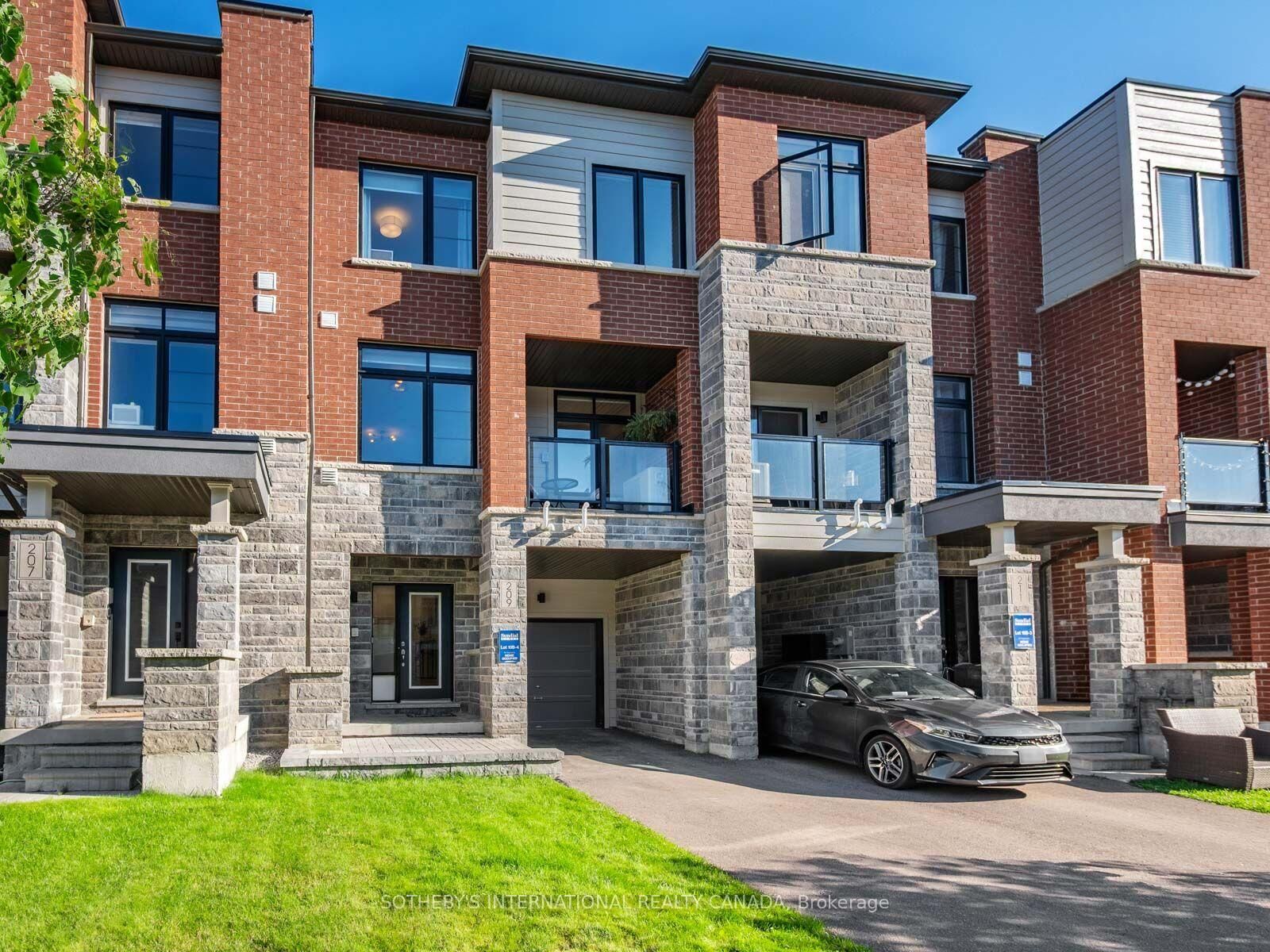 Property Photo:  209 Vivant Street  ON L3X 0K7 