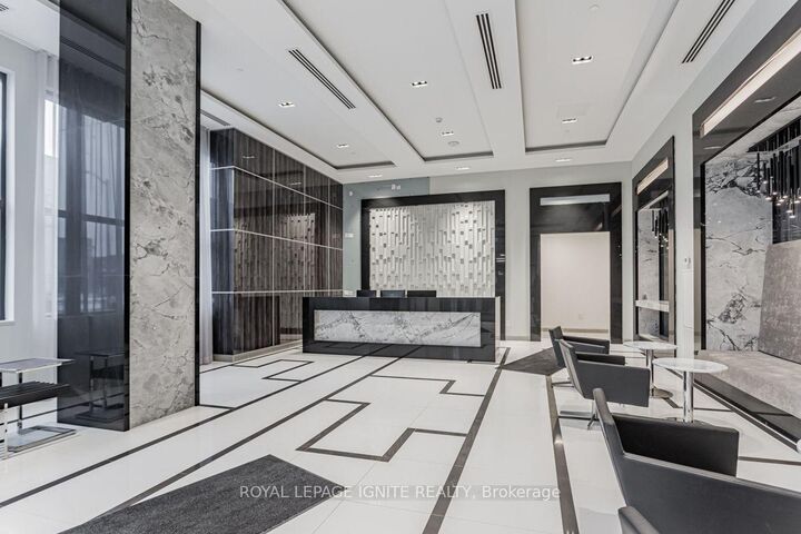 Photo de la propriété:  100 Eagle Rock Way 305  ON L6A 5B9 