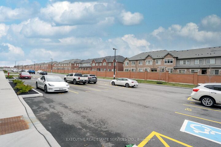Property Photo: 58 Sky Harbour Drive 402 ON L6Y 6J1