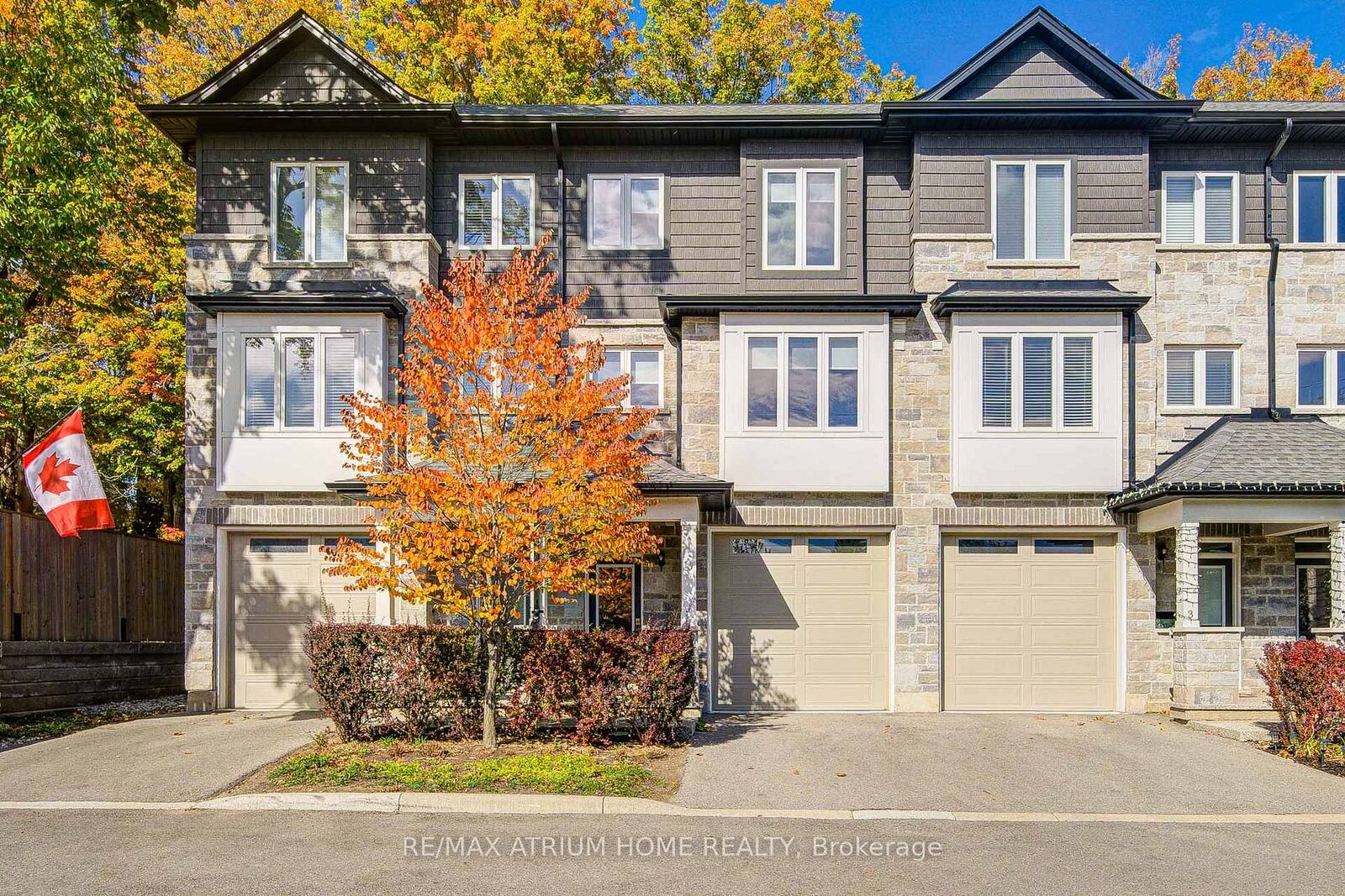 Property Photo:  111 Wilson Street E 2  ON L9B 2G7 