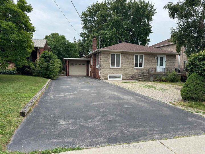 39 Oak Avenue — photo 1
