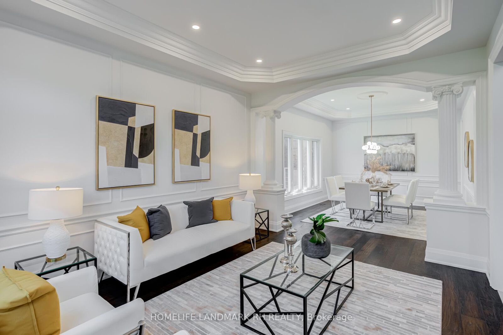 Property Photo: 385 Kennedy Street W ON L4G 5M6
