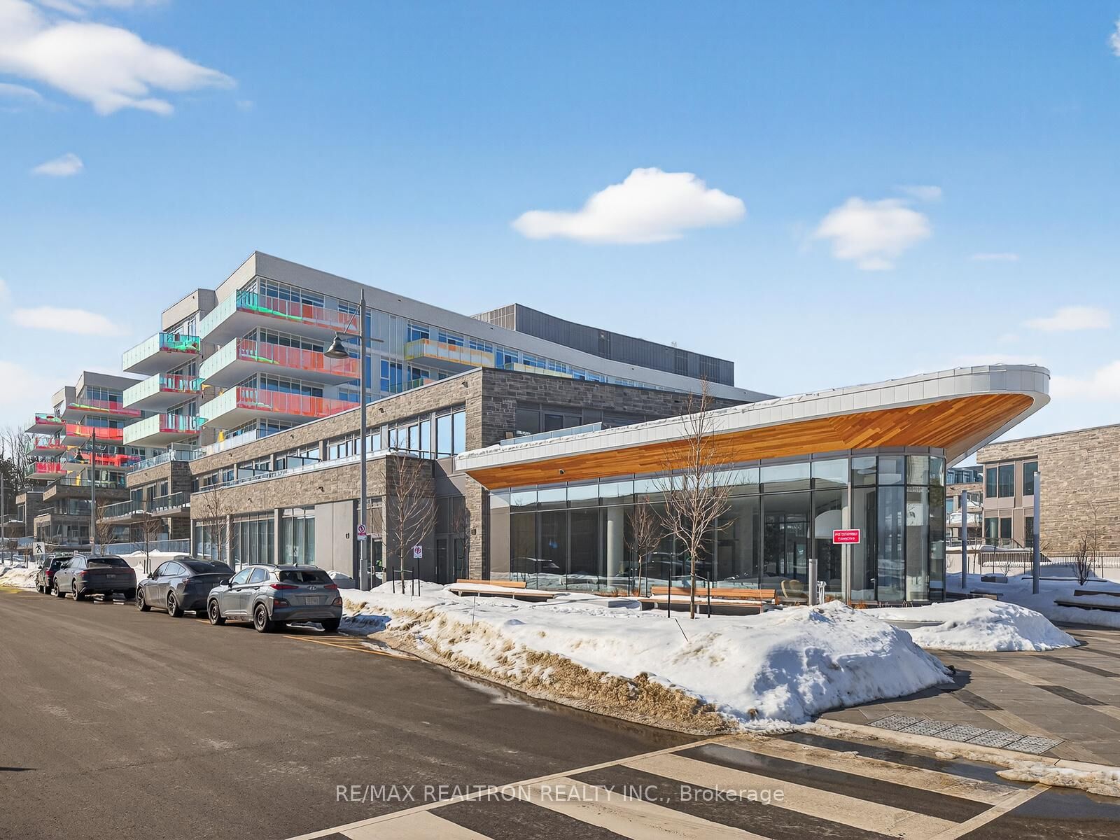 Property Photo: 333 Sunseeker Avenue 240 ON L9R 0R6